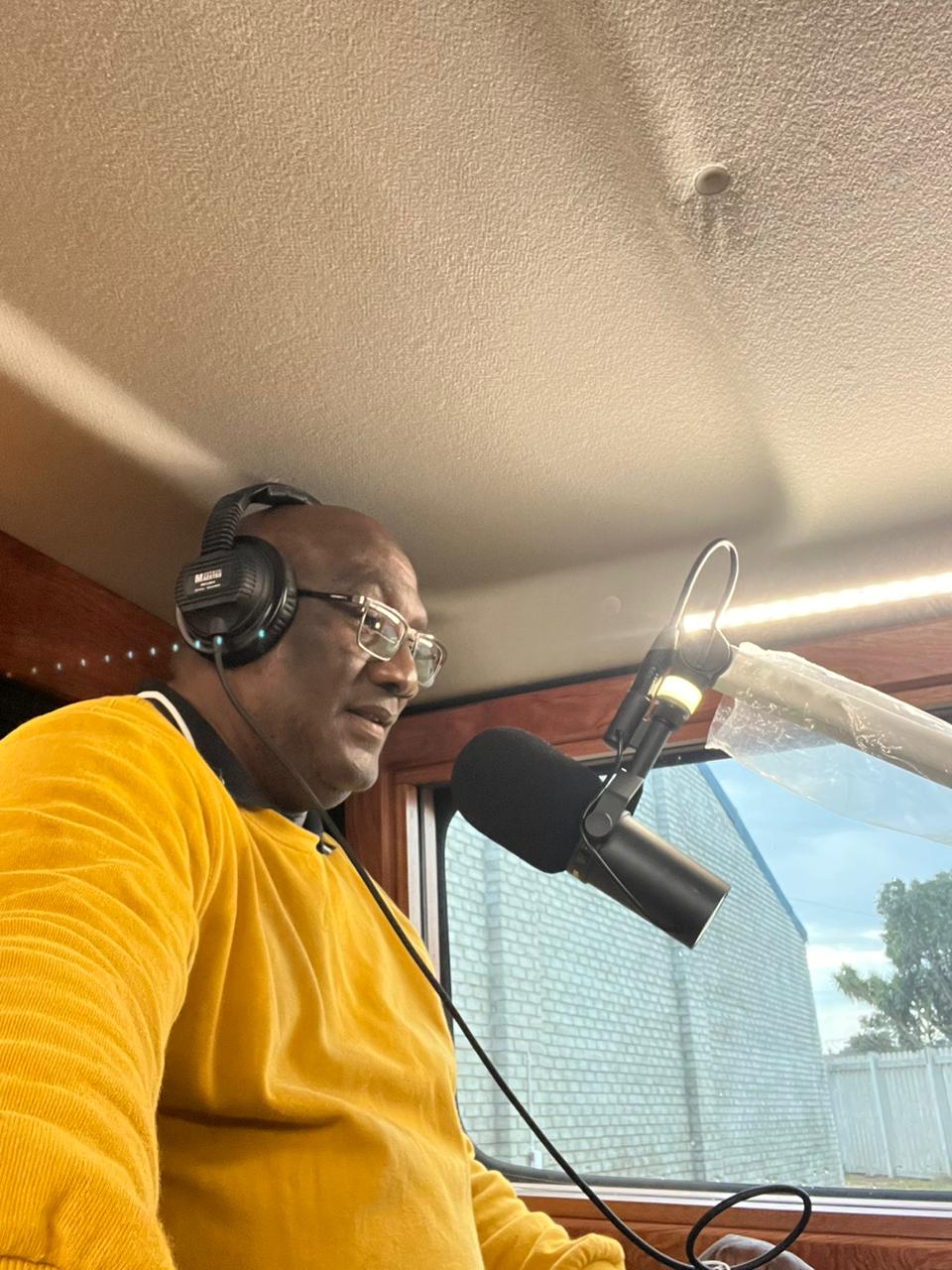Kouga FM presenter on air in the mobile studio